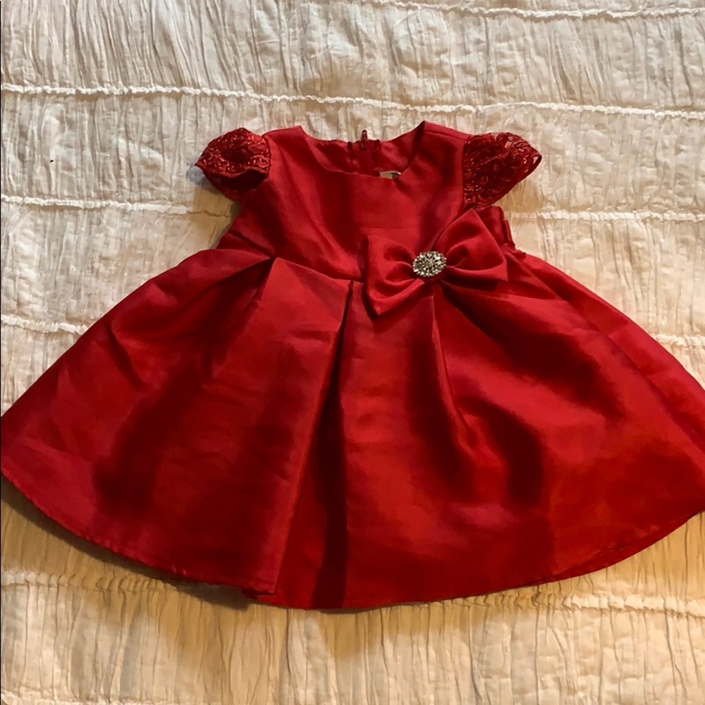Beautiful little girls special occasion dress!